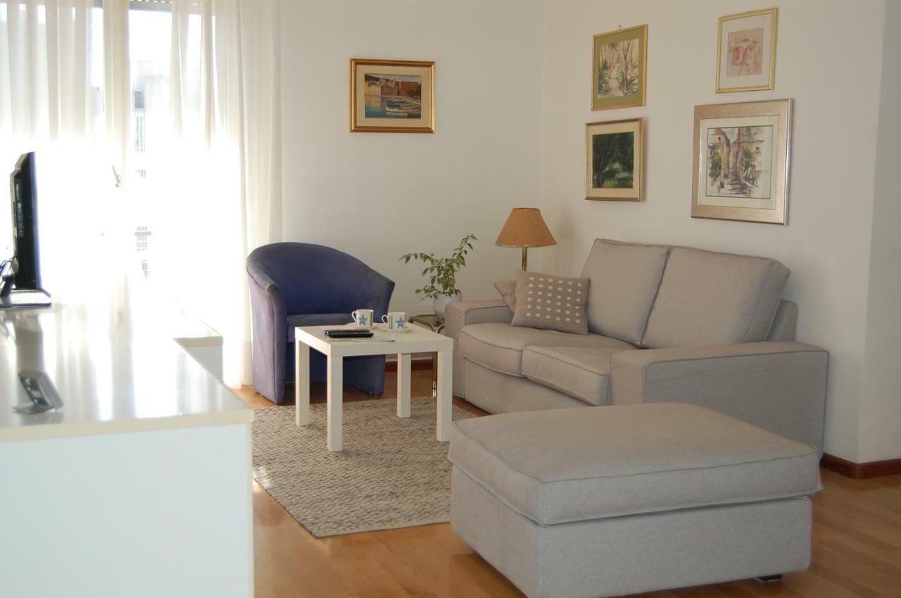 Apartment Definis Split Extérieur photo